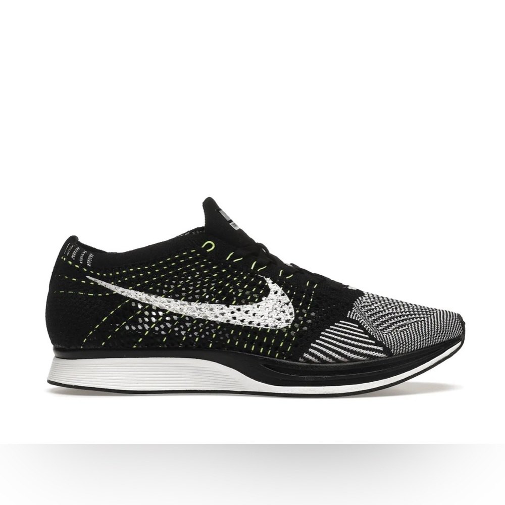 Nike Flyknit Racer - Black White Volt